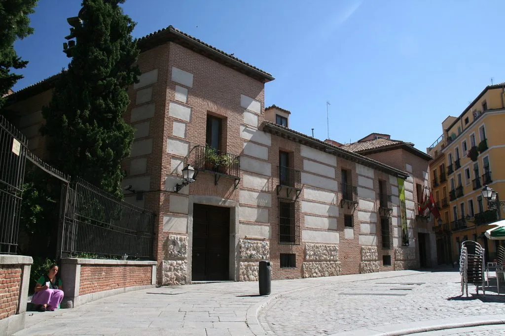1280px-Museo_de_los_Origenes_-_Casa_de_San_Isidro