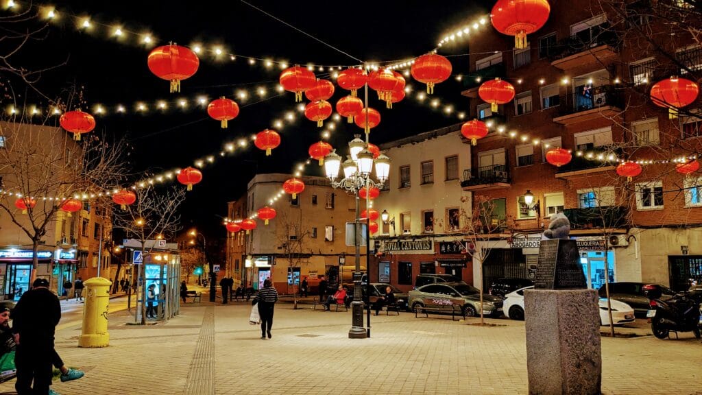 A square in Usera, Madrid, lit with lantens for Chinese New Year